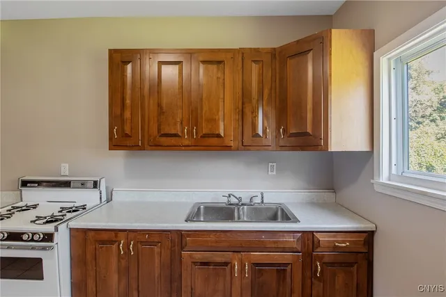 $189,900 | 214 Rowland Street, Syracuse, NY 13204