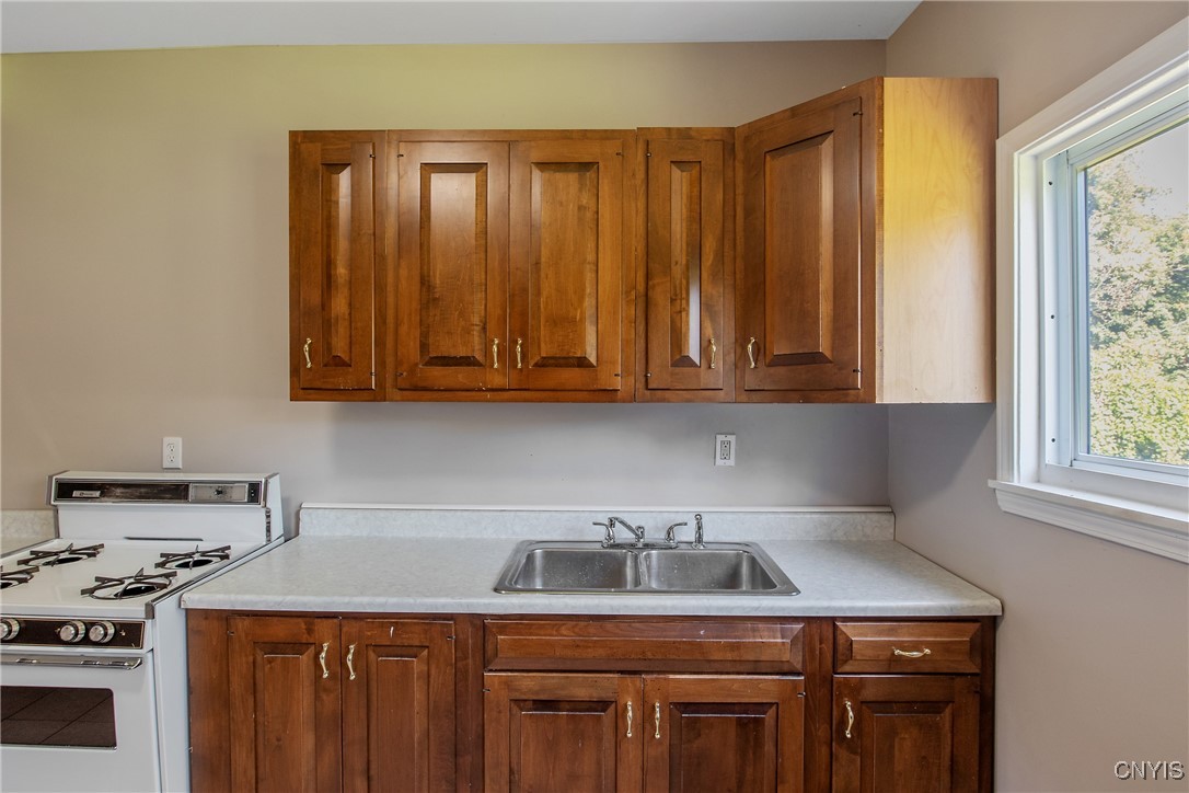 214 Rowland Street Syracuse, NY 13204 - Photo 8 of 45 First Floor Kitchen