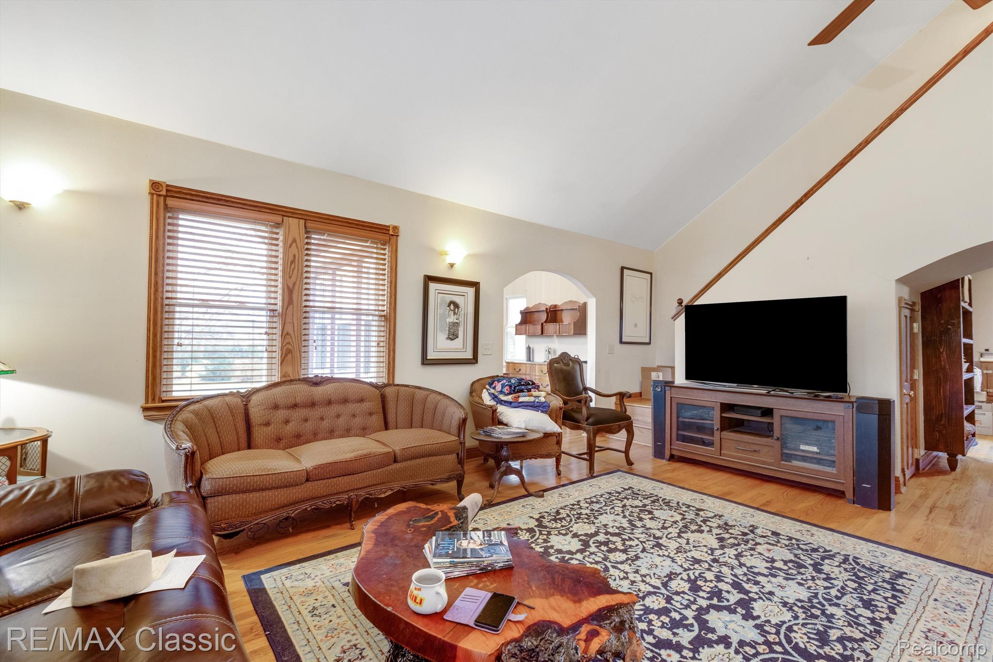 17373 Ridge Road Northville, MI 48168 - Photo 7 of 31 Living Room