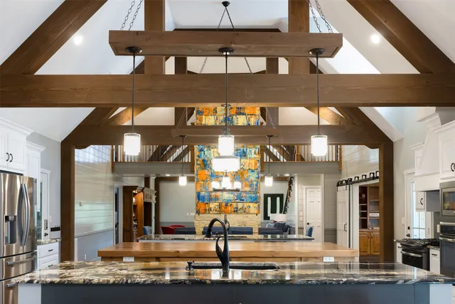 $2,495,000 | 17042 Highway 21, Grapeland, TX 75844