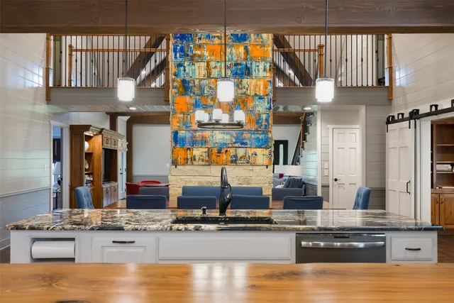 $2,495,000 | 17042 Highway 21, Grapeland, TX 75844