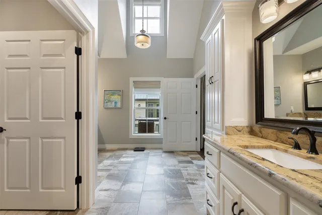 $2,495,000 | 17042 Highway 21, Grapeland, TX 75844