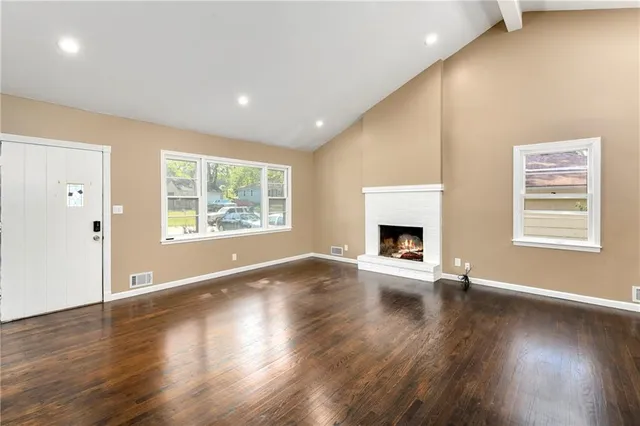 $249,500 | 1110 West 24TH Street South, Independence, MO 64052
