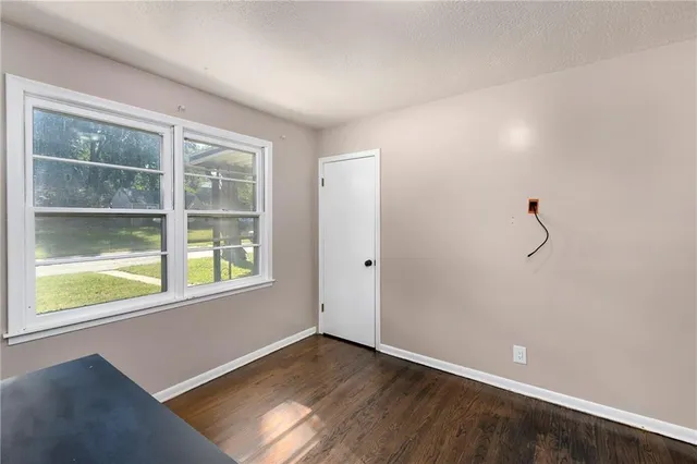 $249,500 | 1110 West 24TH Street South, Independence, MO 64052