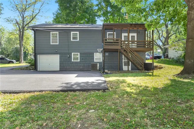 $249,500 | 1110 West 24TH Street South, Independence, MO 64052