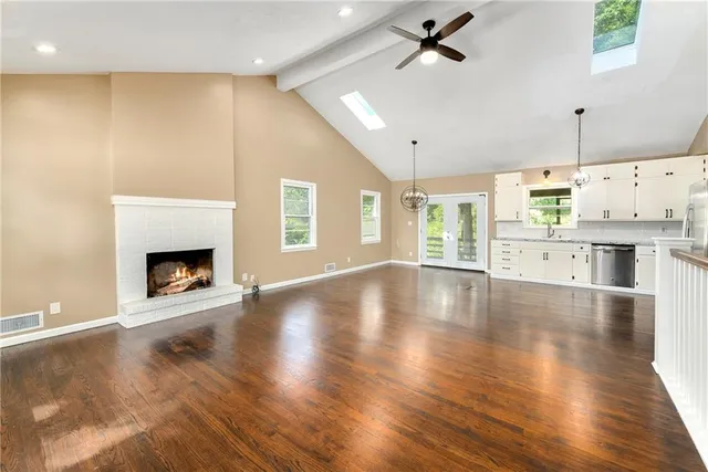 $249,500 | 1110 West 24TH Street South, Independence, MO 64052