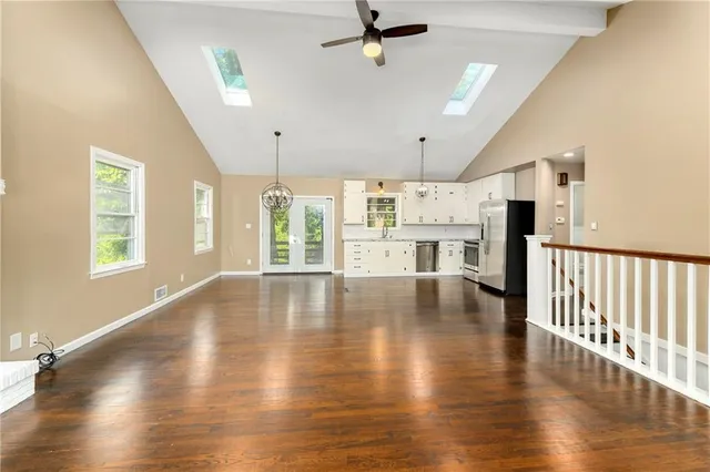 $249,500 | 1110 West 24TH Street South, Independence, MO 64052