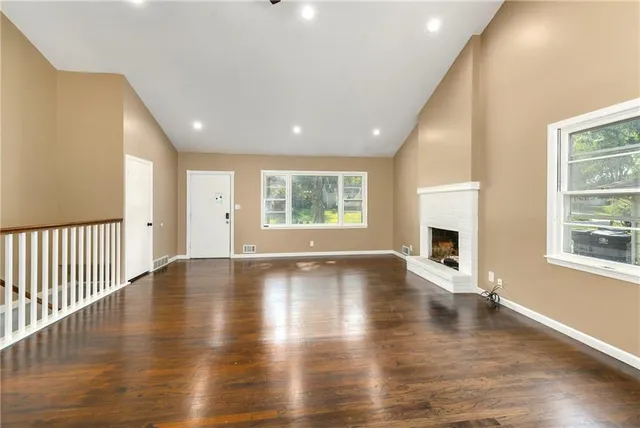 $249,500 | 1110 West 24TH Street South, Independence, MO 64052