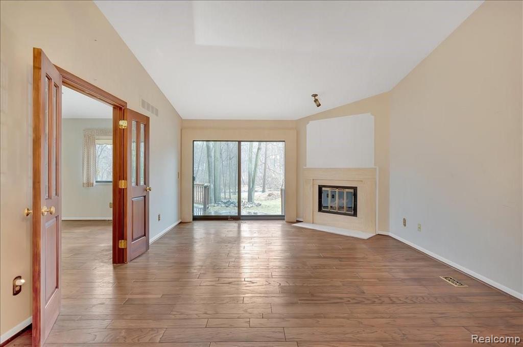 1778 Thomas Court Rochester Hills, MI 48309 - Photo 9 of 24