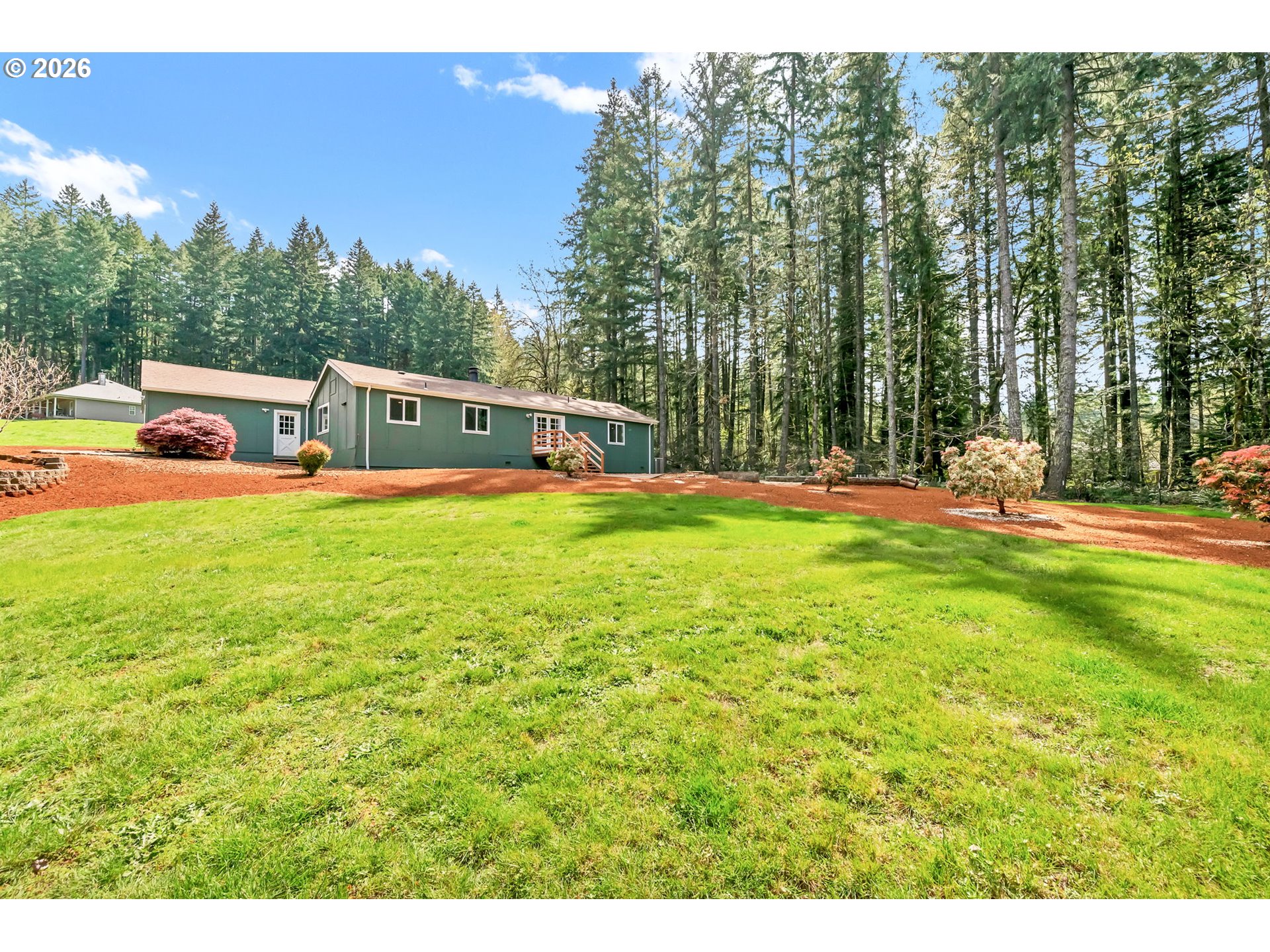 88020 Keola Court Springfield, OR 97478 - Photo 39 of 48 a view of a house with a big yard