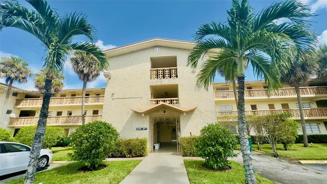 $75,000 | 16901 Northeast 13th Avenue, Unit 309, Miami, FL 33162