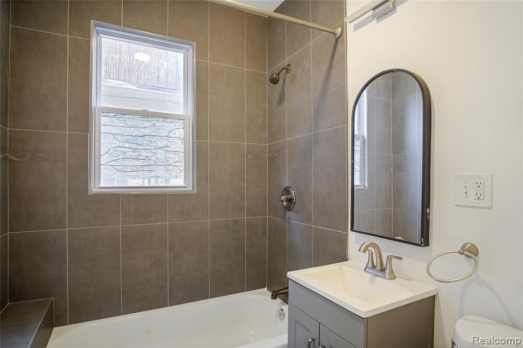 6224 Hecla Street Detroit, MI 48208 - Photo 13 of 21