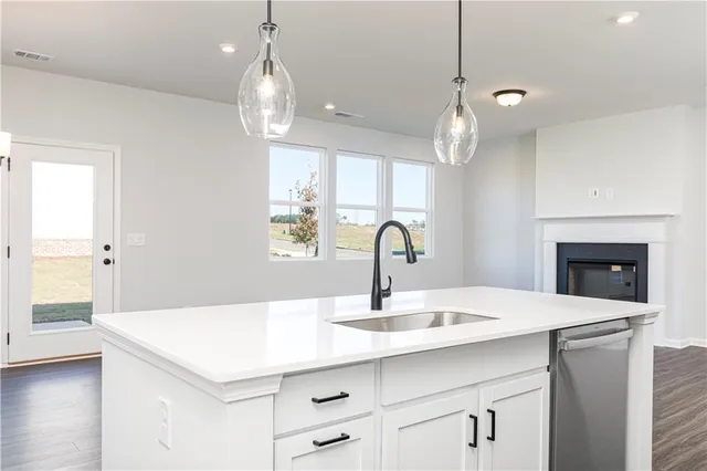 $409,990 | 322 Chattahoochee Circle, Locust Grove, GA 30248