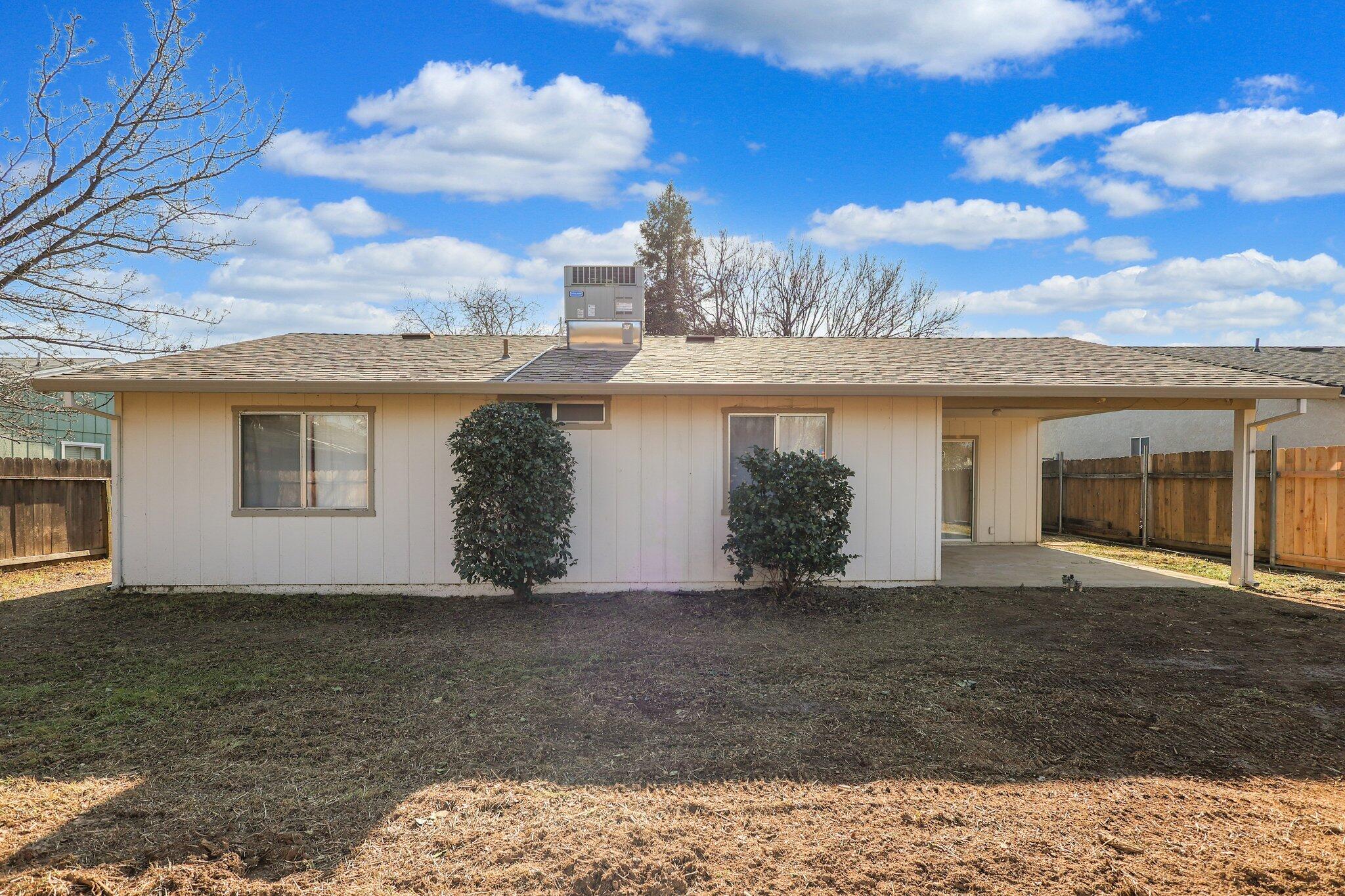 2670 Marvin Trail Redding, CA 96001 - Photo 21 of 27 18-web-or-mls-8Q0A4549