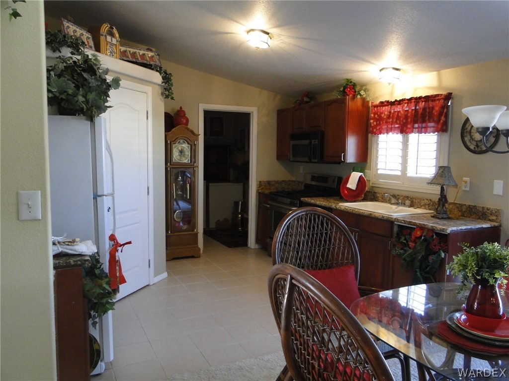 1715 Rio Vista Road Bullhead City, AZ 86442 - Photo 19 of 32 Gallery Image 19