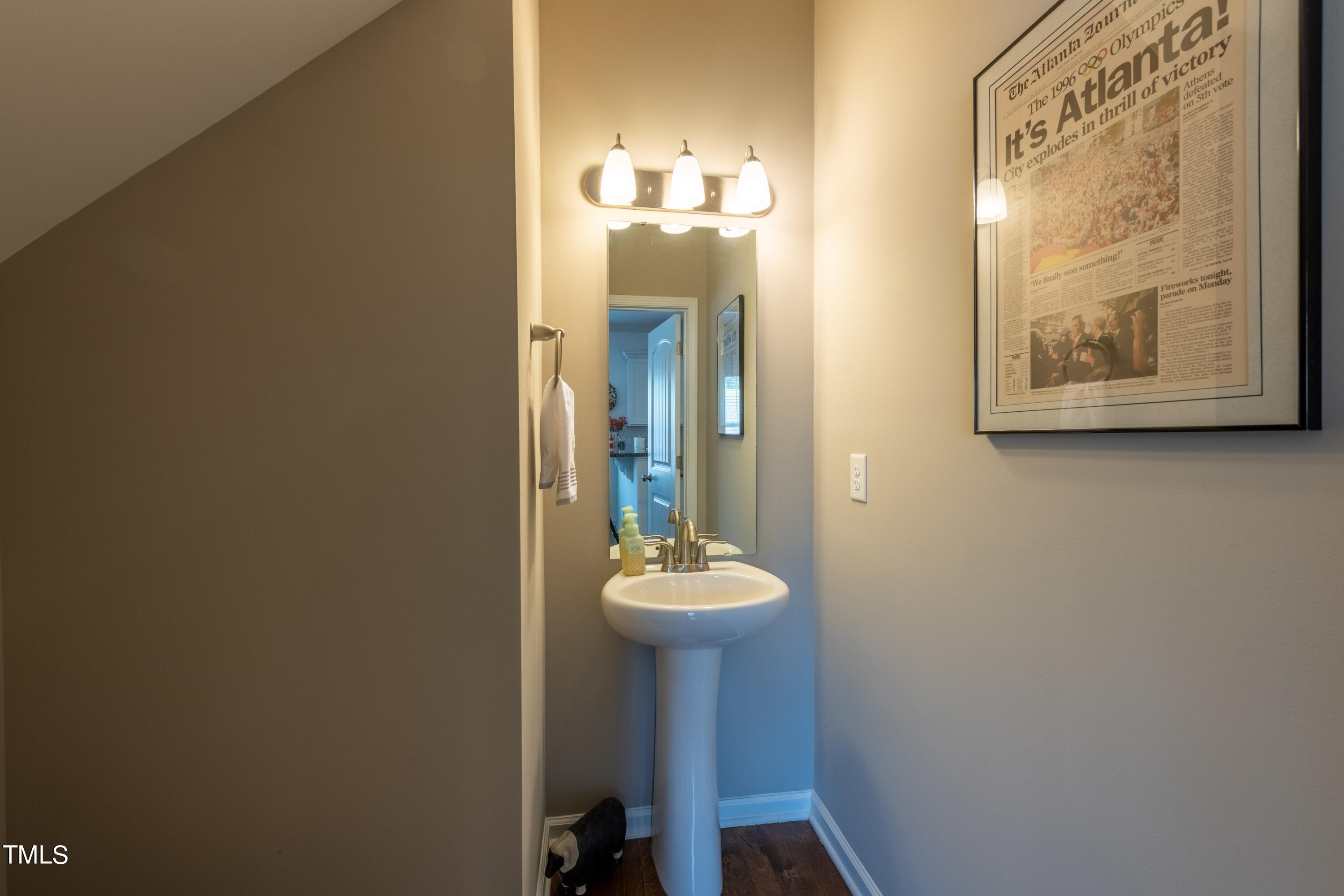 2705 Cypress Point Lane Raleigh, NC 27614 - Photo 6 of 36 006_Half Bath