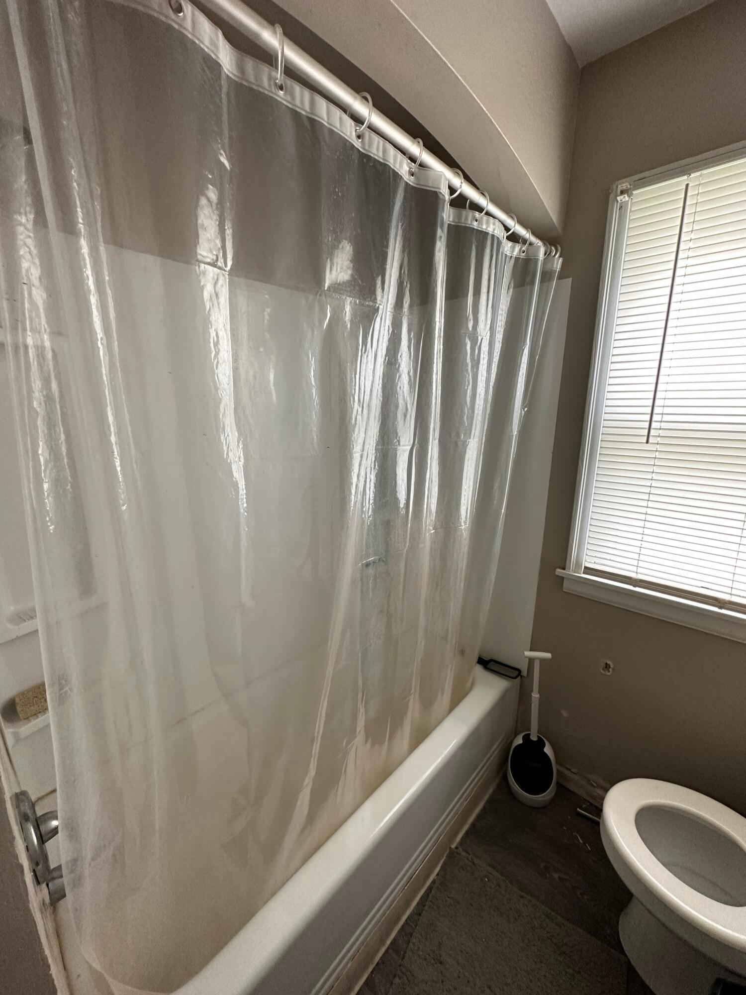 770 South James Road Columbus, OH 43227 - Photo 7 of 19 E400D93B-8981-4AE9-BC93-E1309807341B