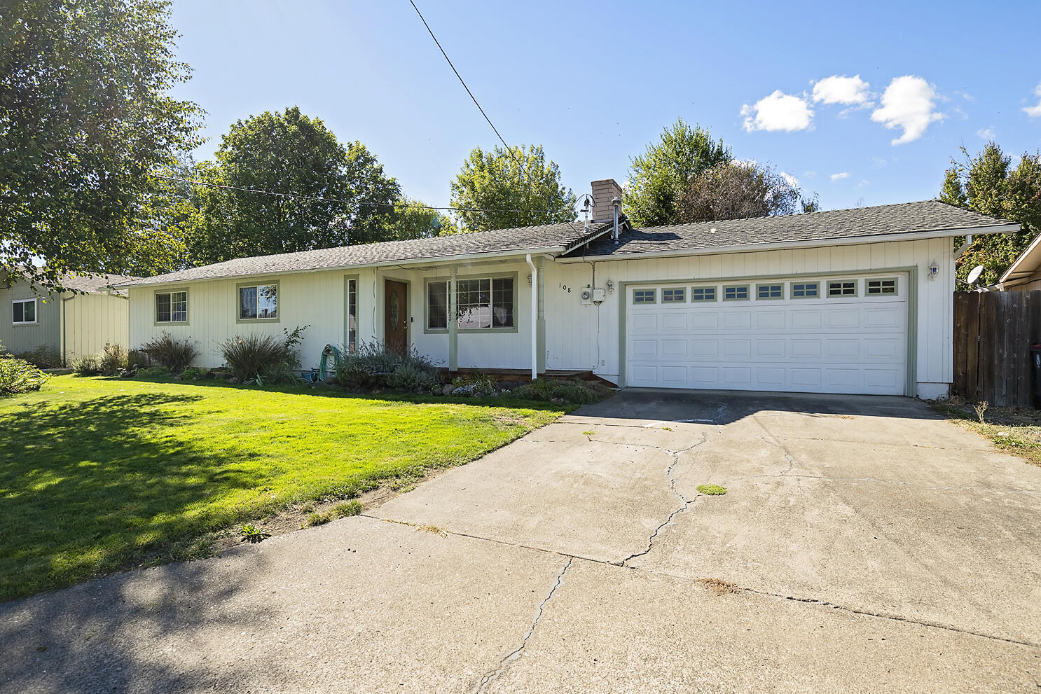108 Vincent Avenue Central Point, OR 97502 - Photo 20 of 20 ...Welcome Home!