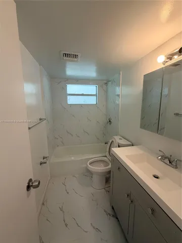 $2,900 | 36 Island Avenue, Unit 12, Miami Beach, FL 33139