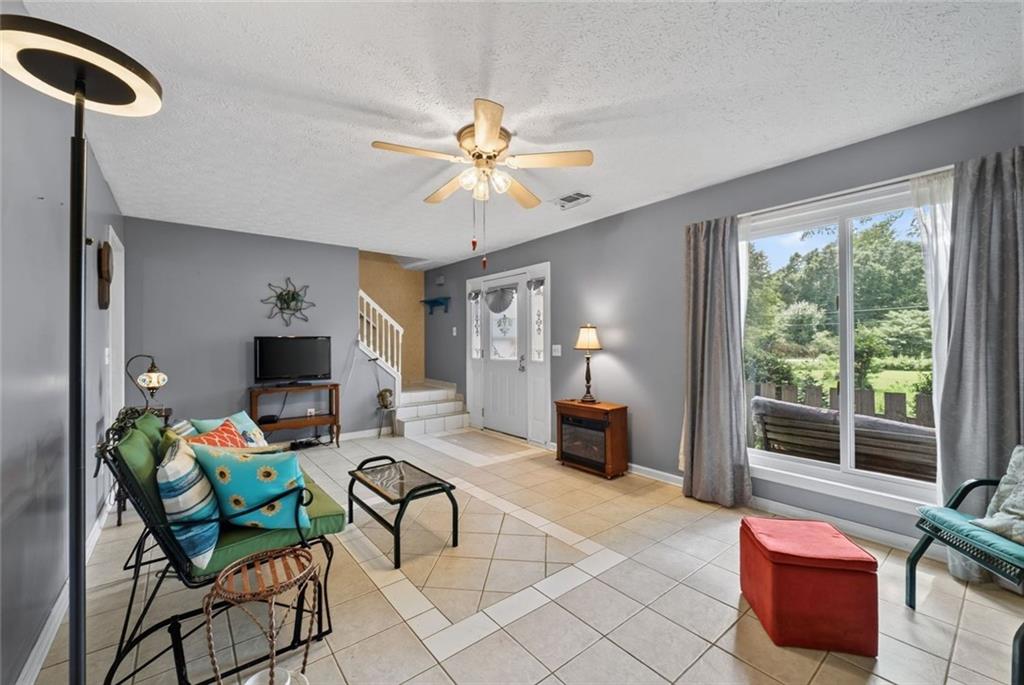 3679 Pointer Road Loganville, GA 30052 - Photo 4 of 36 Gallery Image 4