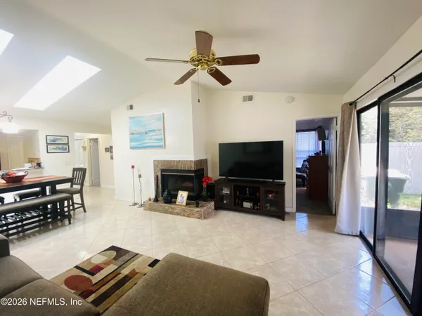 $1,750 | 2280 Ironstone Drive East, Jacksonville, FL 32246