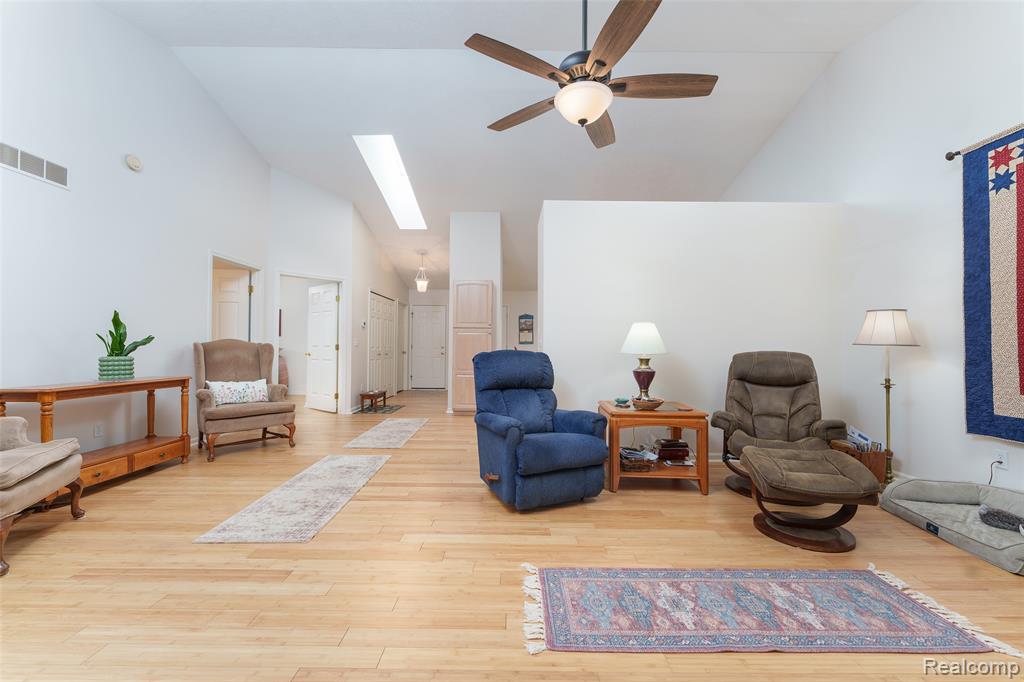 159 Addison Circle Fowlerville, MI 48836 - Photo 11 of 41