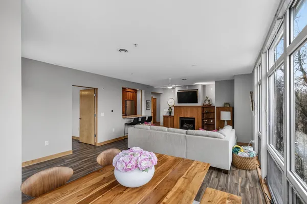 $650,000 | 15 South Broom Street, Unit 401, Madison, WI 53703
