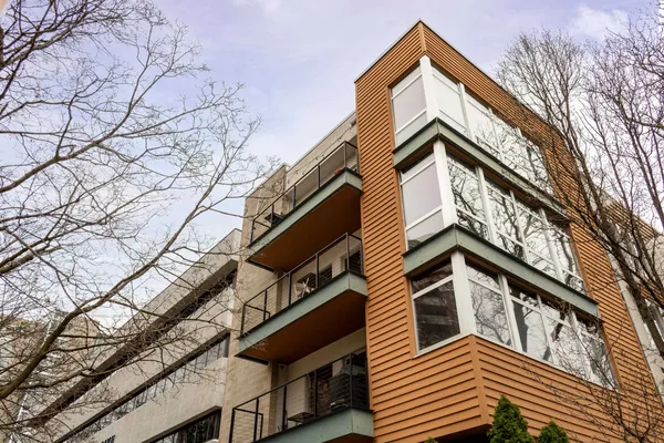 $650,000 | 15 South Broom Street, Unit 401, Madison, WI 53703