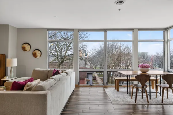 $650,000 | 15 South Broom Street, Unit 401, Madison, WI 53703