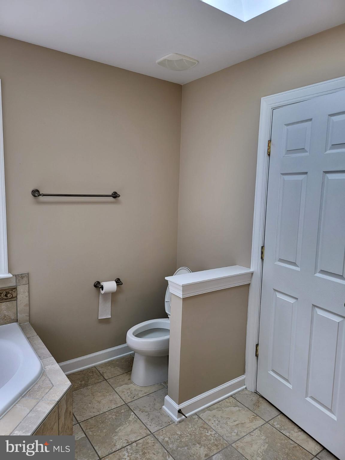 6161 Popes Creek Place Haymarket, VA 20169 - Photo 16 of 23 a bathroom with a toilet and a sink