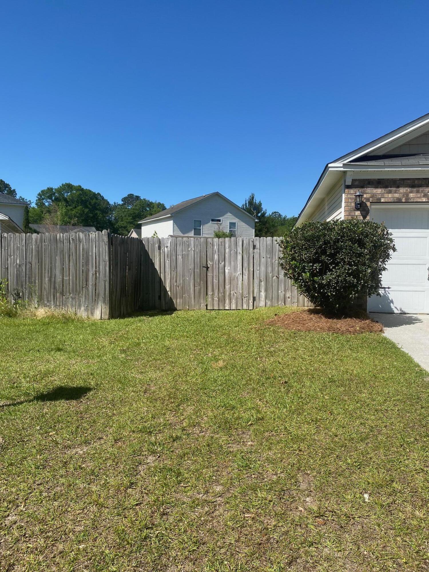 257 Westbrooke Road Summerville, SC 29486 - Photo 18 of 18 Gate 1