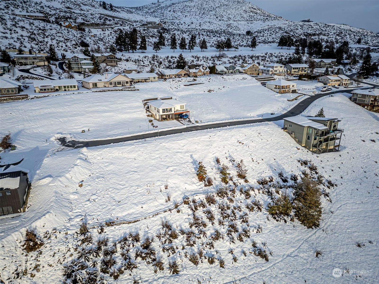 124 Hillcrest Place Chelan, WA 98816 - Photo 16 of 22 a view of ocean view