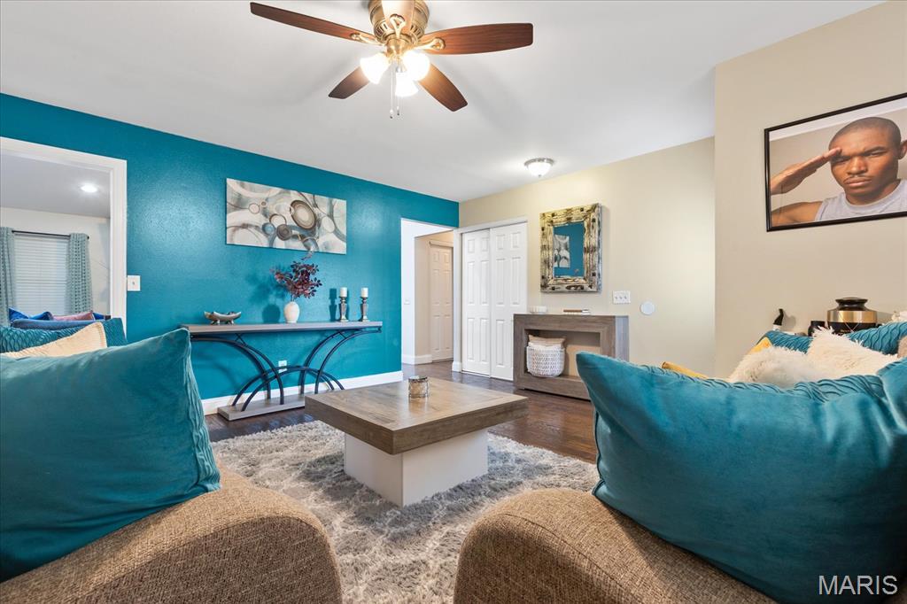 3809 Salvation Road Florissant, MO 63034 - Photo 4 of 35