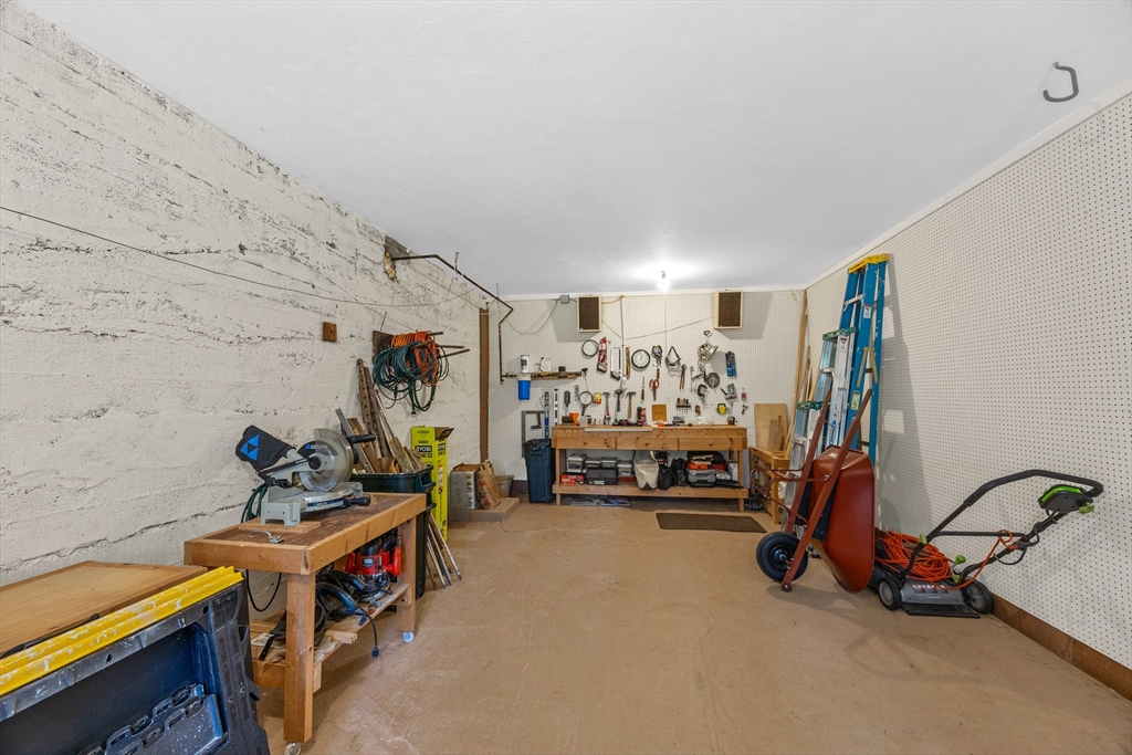 78 Shore Road Truro, MA 02666 - Photo 22 of 38 Gallery Image 22
