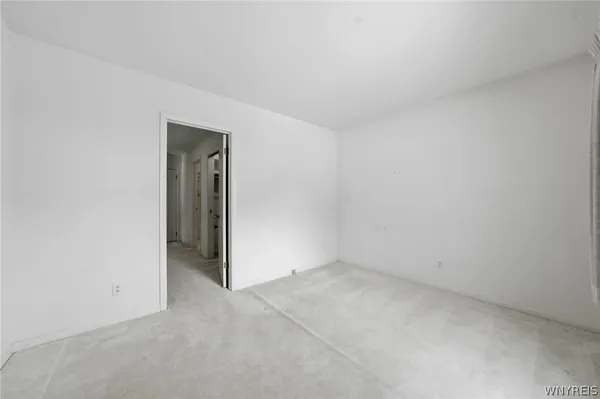 $339,000 | 53 Old Meadow Drive, Amherst, NY 14051