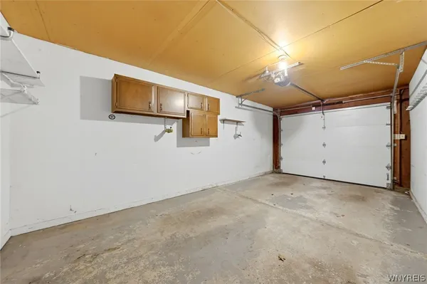 $339,000 | 53 Old Meadow Drive, Amherst, NY 14051