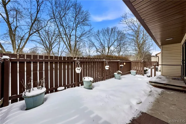 $339,000 | 53 Old Meadow Drive, Amherst, NY 14051