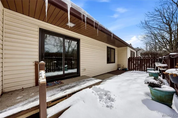 $339,000 | 53 Old Meadow Drive, Amherst, NY 14051