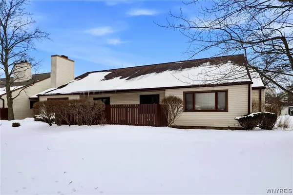 $339,000 | 53 Old Meadow Drive, Amherst, NY 14051