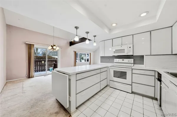 $339,000 | 53 Old Meadow Drive, Amherst, NY 14051