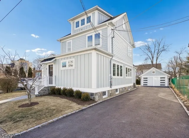 $2,195,000 | 8 Willow Street, Millburn, NJ 07041