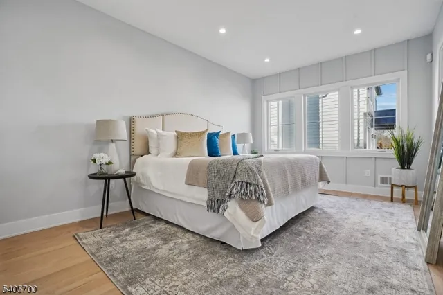 $2,195,000 | 8 Willow Street, Millburn, NJ 07041