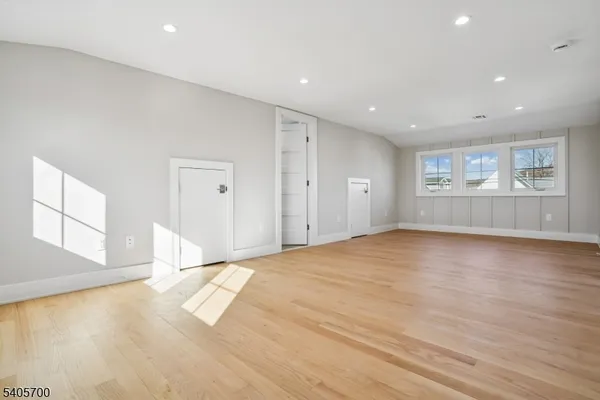 $1,995,000 | 8 Willow Street, Millburn, NJ 07041