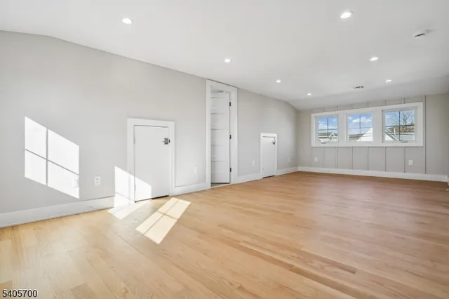 $2,195,000 | 8 Willow Street, Millburn, NJ 07041