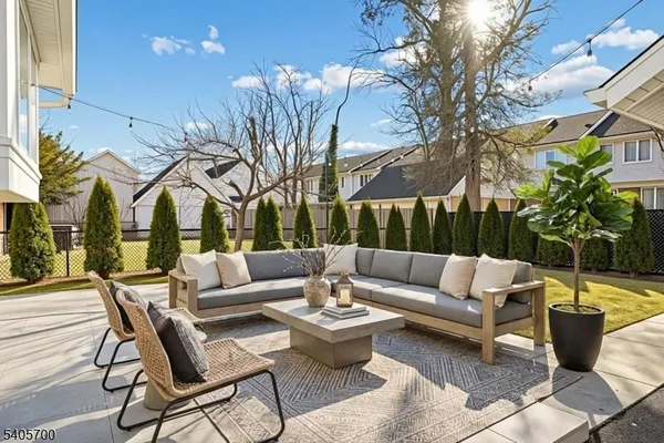 $1,888,000 | 8 Willow Street, Millburn, NJ 07041