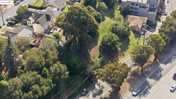 $169,888 | 9670 Mountain Boulevard, Oakland, CA 94605
