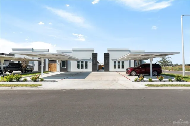 a view of the house with entertaining space