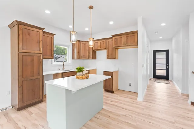 $469,900 | 935 Hay Creek Trail, Reedsburg, WI 53959