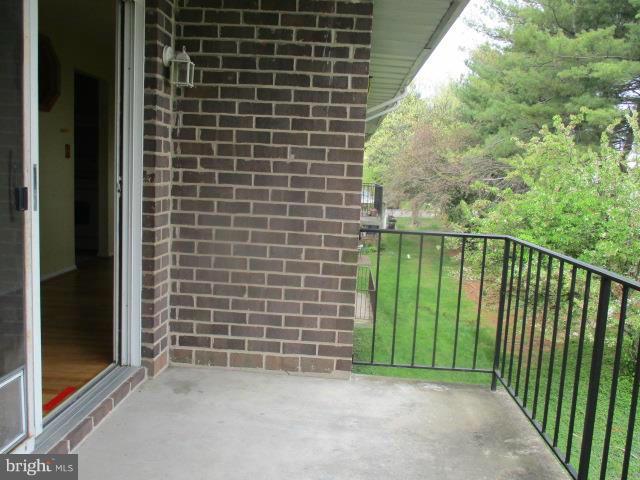 12 Cardor Court, Unit 302 Baltimore, MD 21236 - Photo 4 of 19 Exterior (Rear)