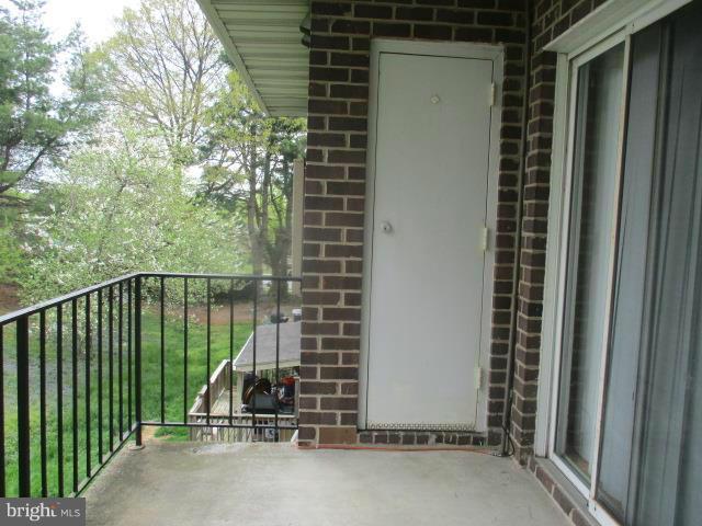 12 Cardor Court, Unit 302 Baltimore, MD 21236 - Photo 5 of 19 Exterior (Rear)